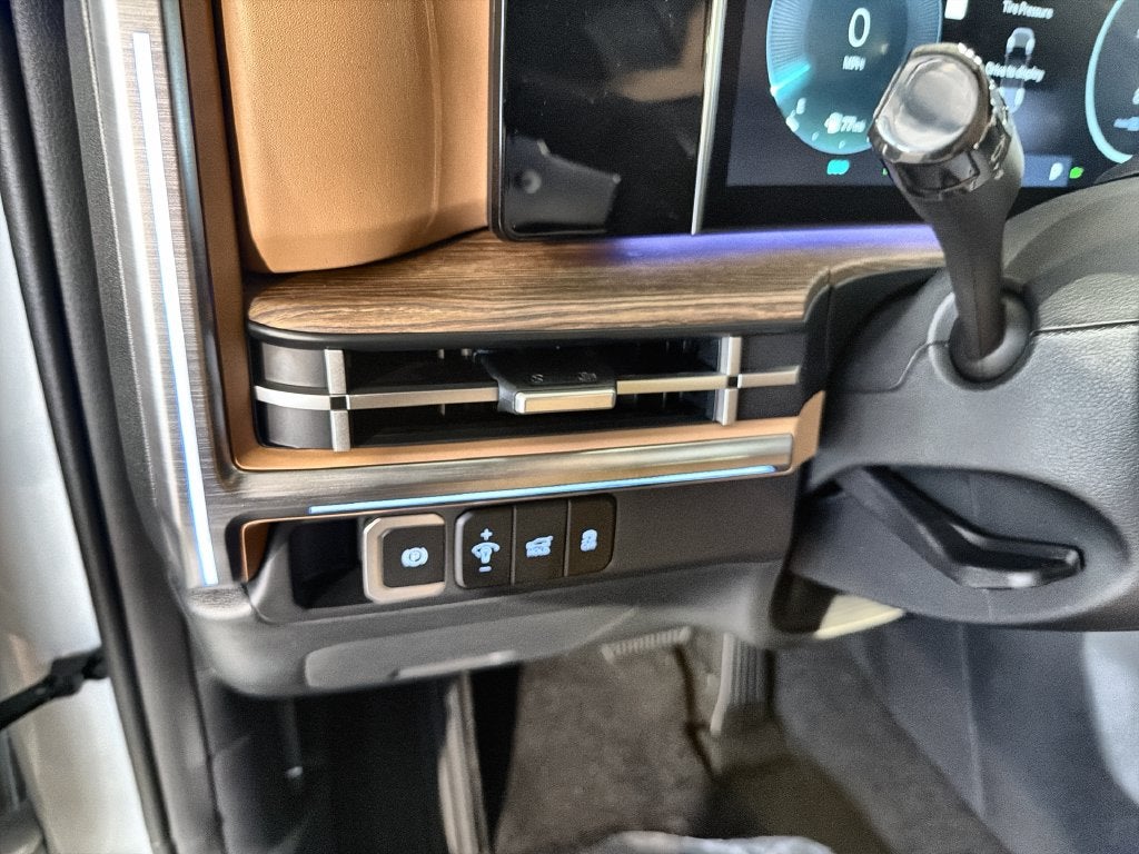 2027 Hyundai SANTA FE HYBRID Limited