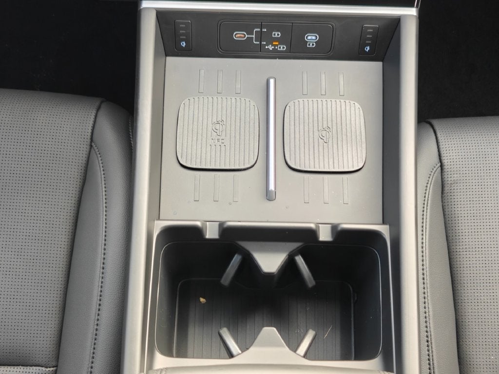 2027 Hyundai SANTA FE HYBRID Limited