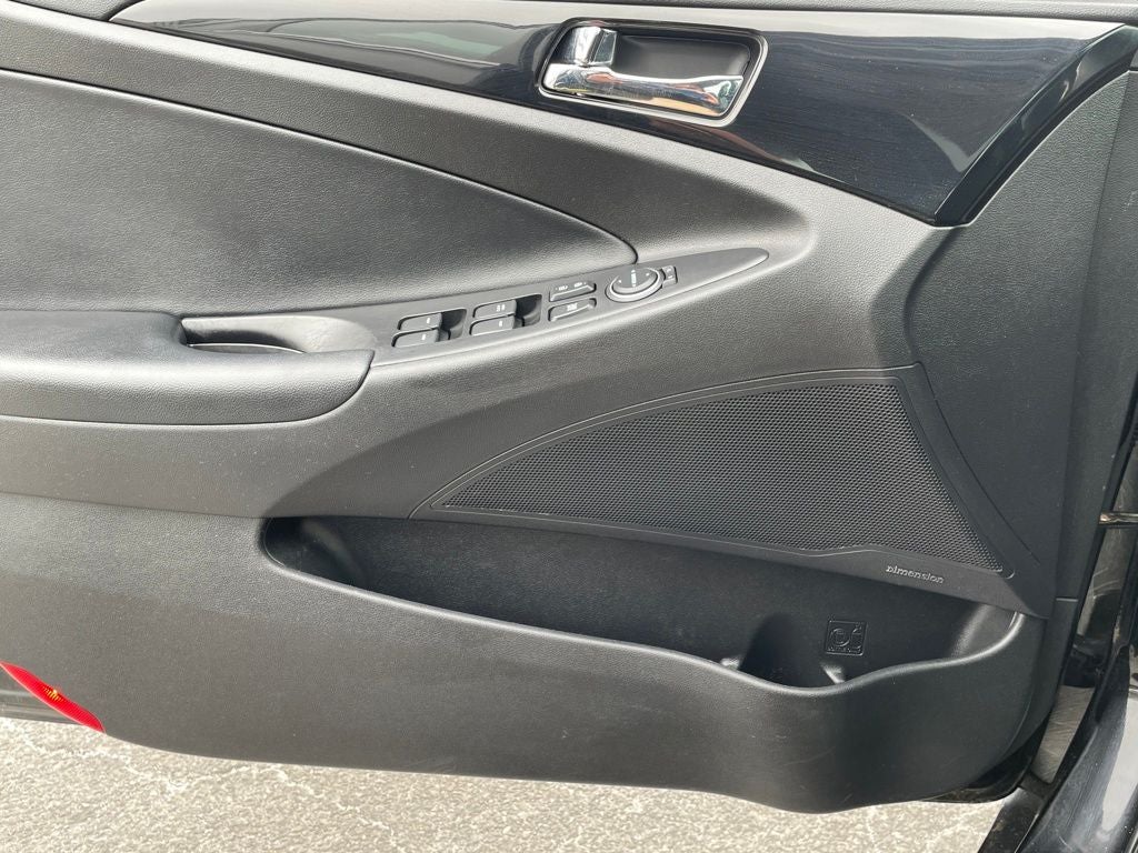 2011 Hyundai SONATA Limited