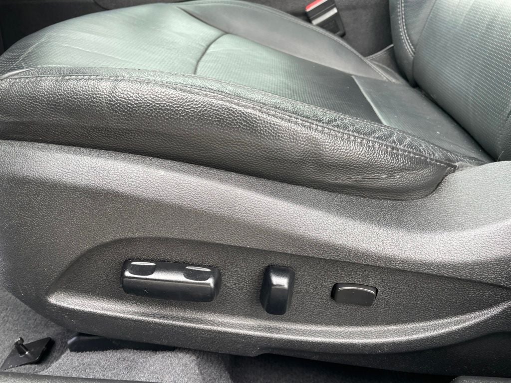 2011 Hyundai SONATA Limited