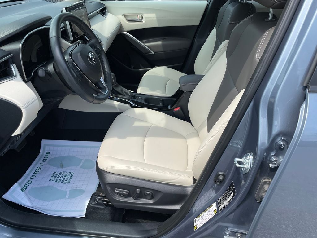 2024 Toyota Corolla Cross XLE