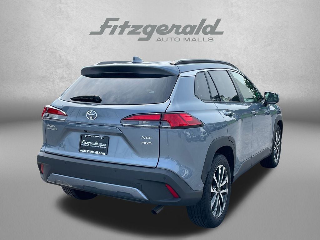 2024 Toyota Corolla Cross XLE