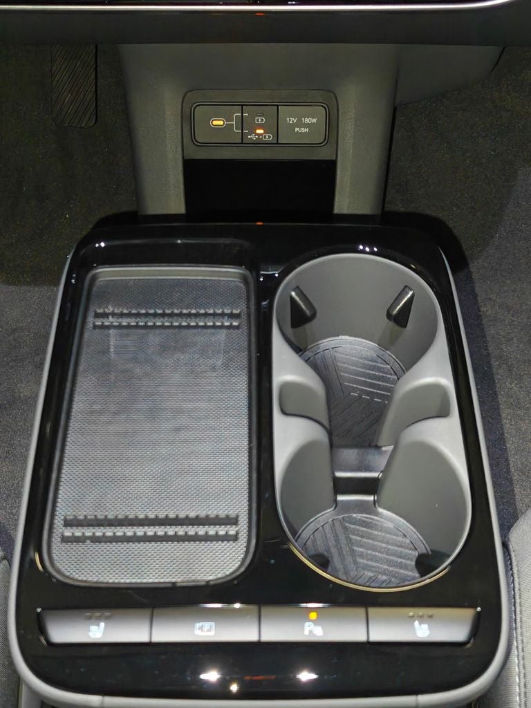 2026 Hyundai IONIQ 5 SE