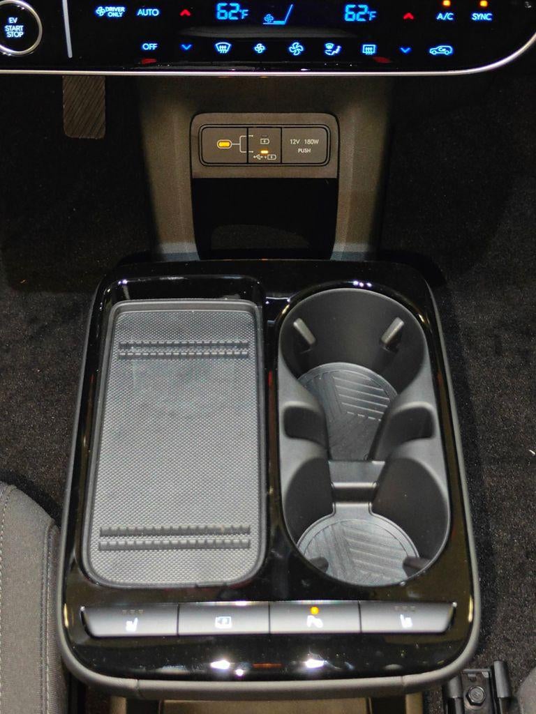 2025 Hyundai IONIQ 5 SE