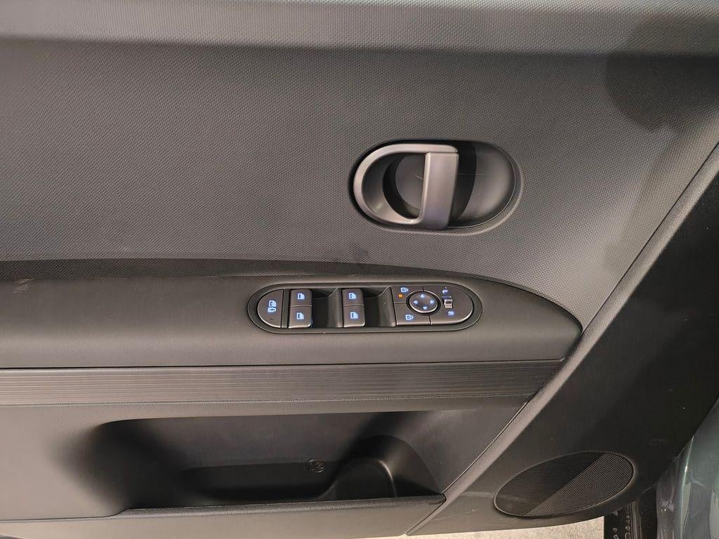 2025 Hyundai IONIQ 5 SE