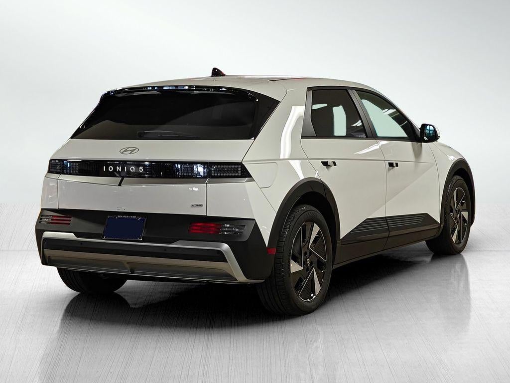 2025 Hyundai IONIQ 5 SE