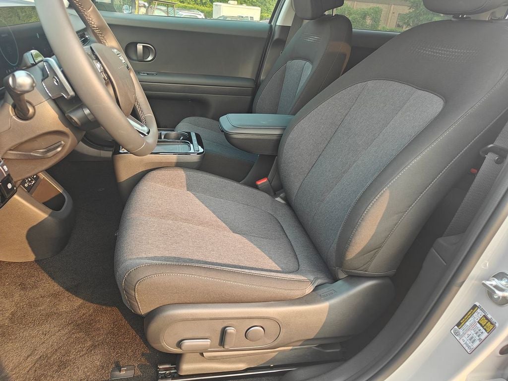 2025 Hyundai IONIQ 5 SE