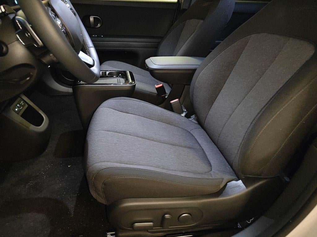 2025 Hyundai IONIQ 5 SE