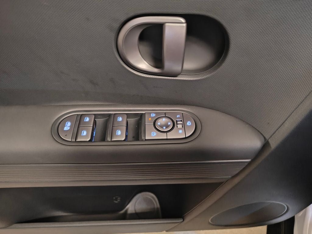 2025 Hyundai IONIQ 5 SEL