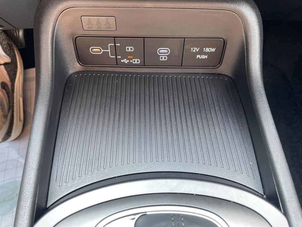 2024 Hyundai KONA SE