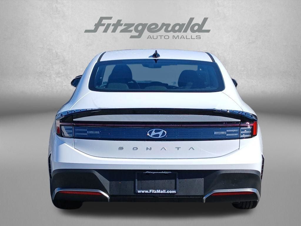 2026 Hyundai SONATA SE