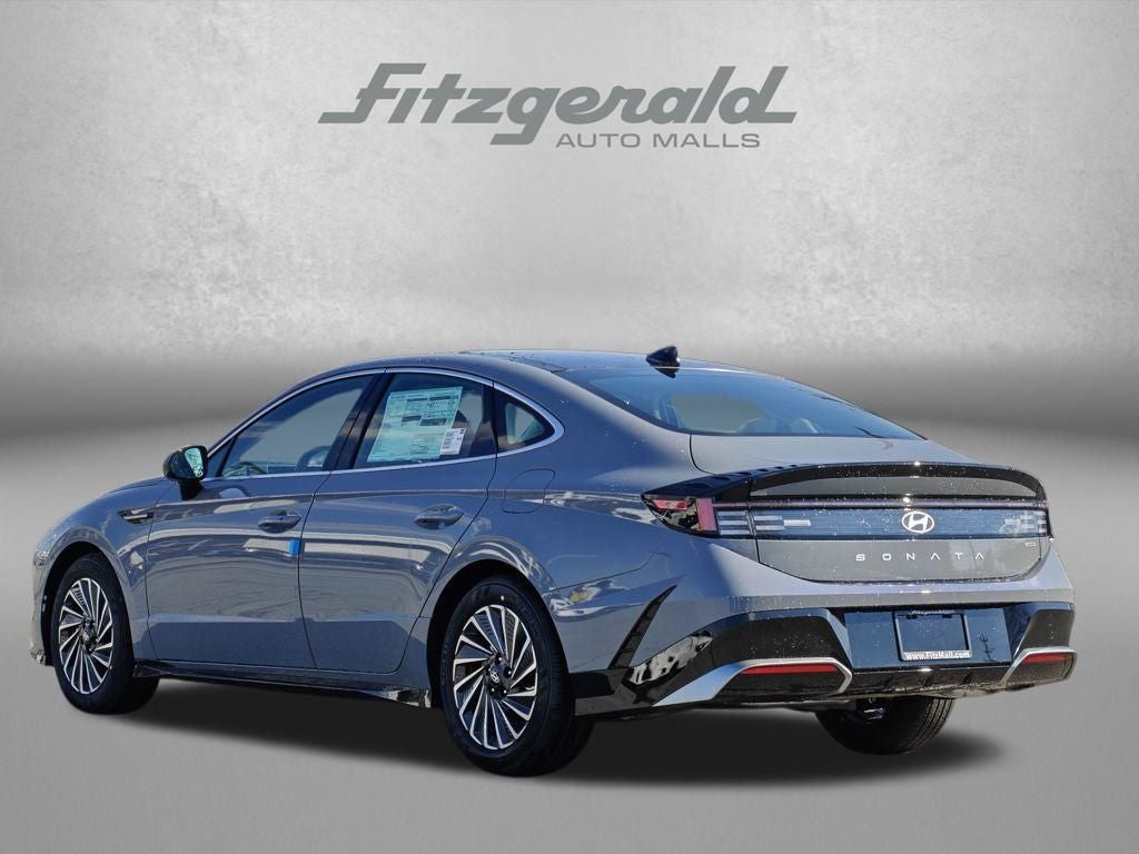 2026 Hyundai SONATA HYBRID SEL