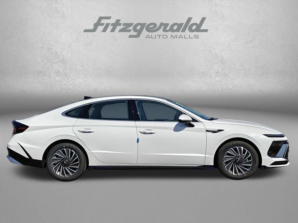 2026 Hyundai SONATA HYBRID SEL