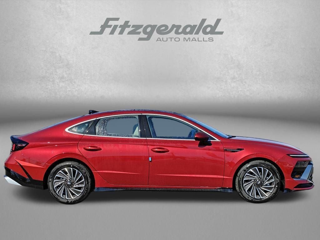 2026 Hyundai SONATA HYBRID SEL