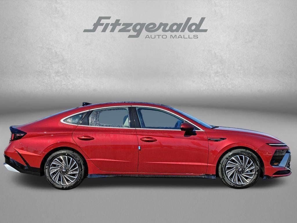 2026 Hyundai SONATA HYBRID SEL