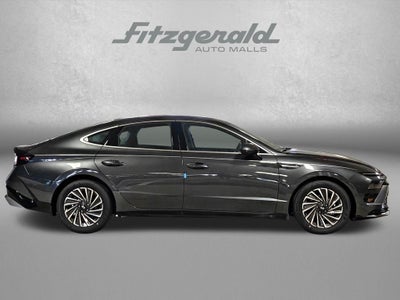 2026 Hyundai SONATA HYBRID SEL