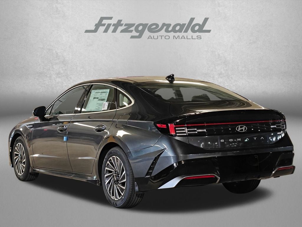 2026 Hyundai SONATA HYBRID SEL