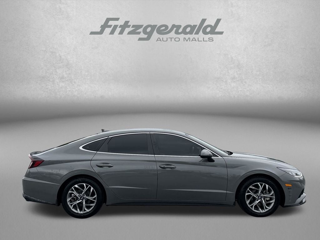 2022 Hyundai SONATA SEL