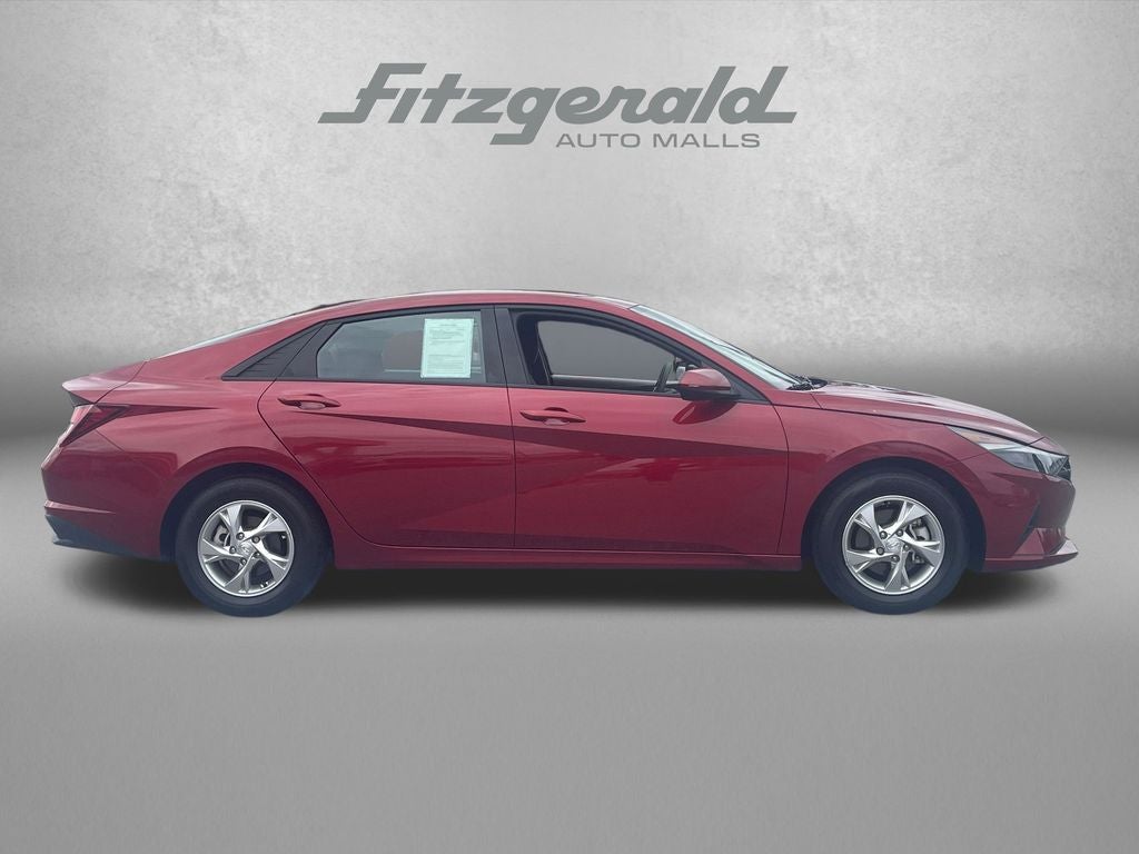 2023 Hyundai ELANTRA SE