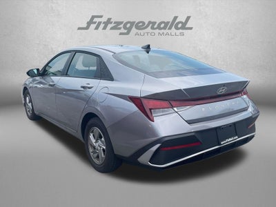 2025 Hyundai ELANTRA SE