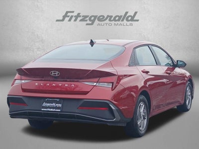2025 Hyundai ELANTRA SE