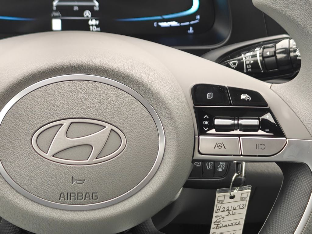 2026 Hyundai ELANTRA SE