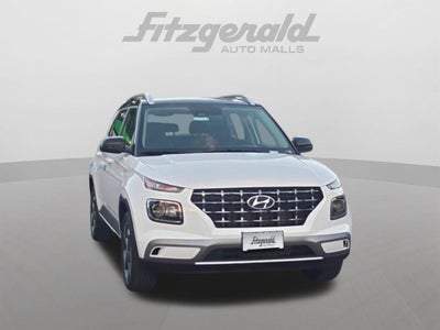 2026 Hyundai VENUE SEL W/Two-Tone Roof