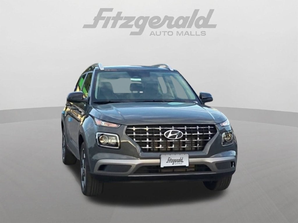 2026 Hyundai VENUE SEL W/Two-Tone Roof