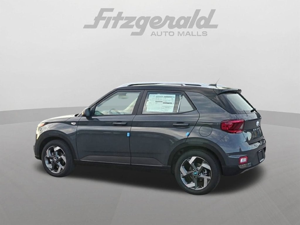 2026 Hyundai VENUE SEL W/Two-Tone Roof