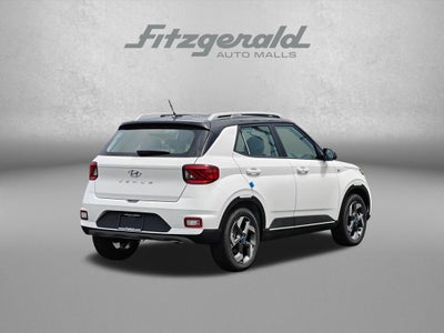 2026 Hyundai VENUE SEL W/Two-Tone Roof