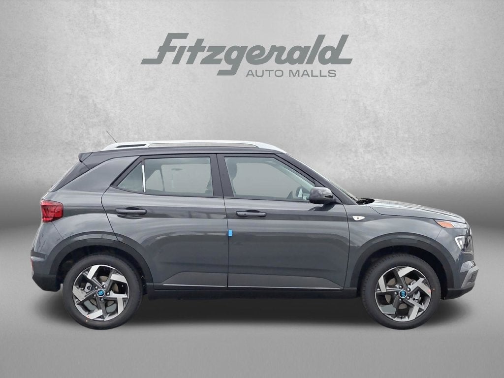 2026 Hyundai VENUE SEL W/Two-Tone Roof