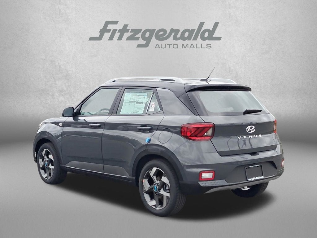 2026 Hyundai VENUE SEL W/Two-Tone Roof