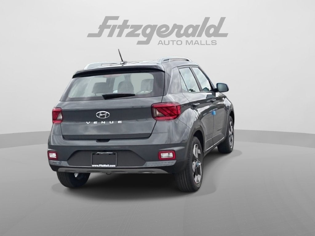 2026 Hyundai VENUE SEL W/Two-Tone Roof