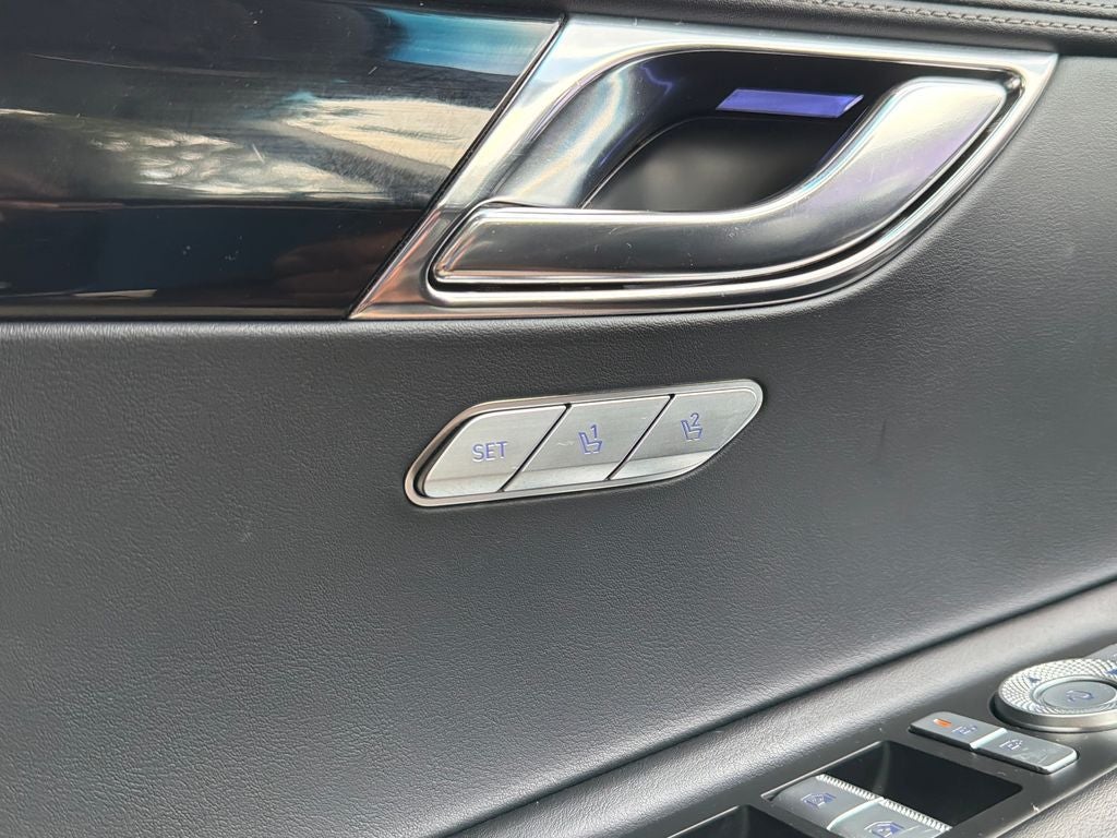 2025 Genesis GV80 2.5T