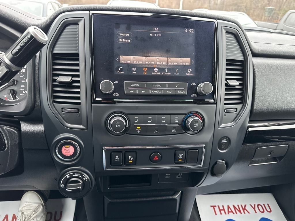 2024 Nissan Titan SV