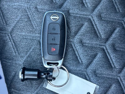 2025 Nissan Kicks MPV SV