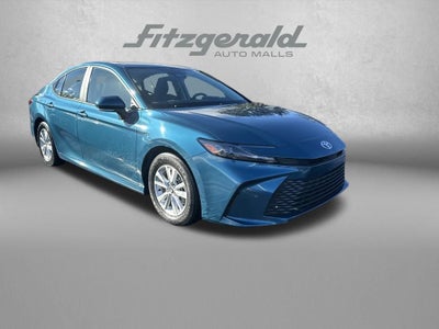 2025 Toyota CAMRY LE