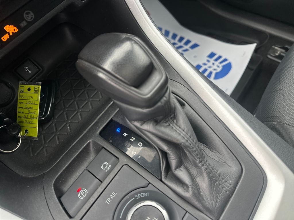 2021 Toyota RAV4 HYBRID XLE