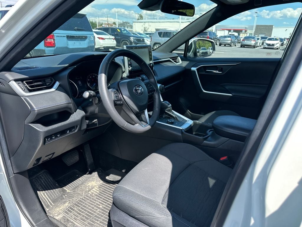 2022 Toyota RAV4 Hybrid SE