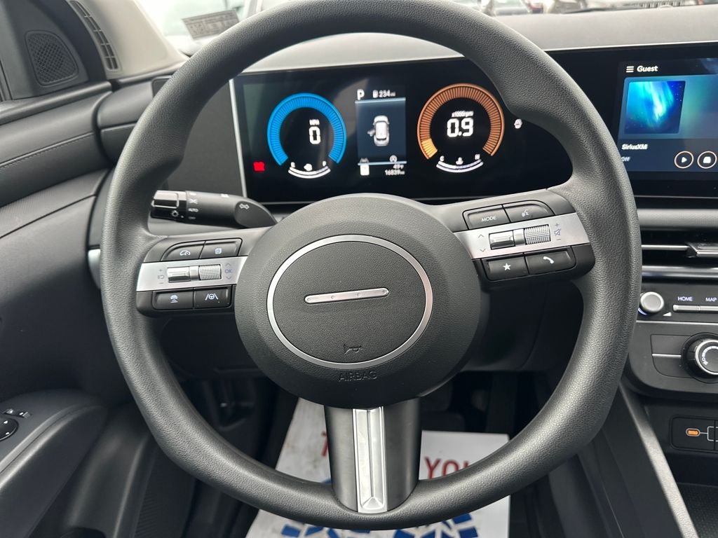 2025 Hyundai TUCSON SE