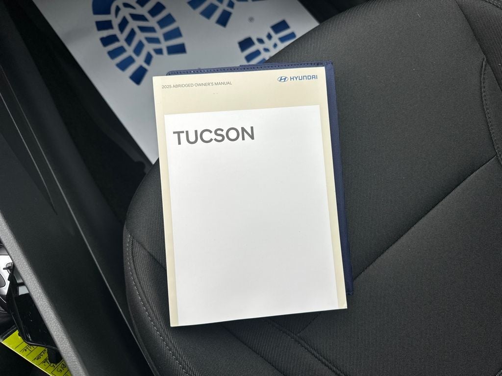 2025 Hyundai TUCSON SE