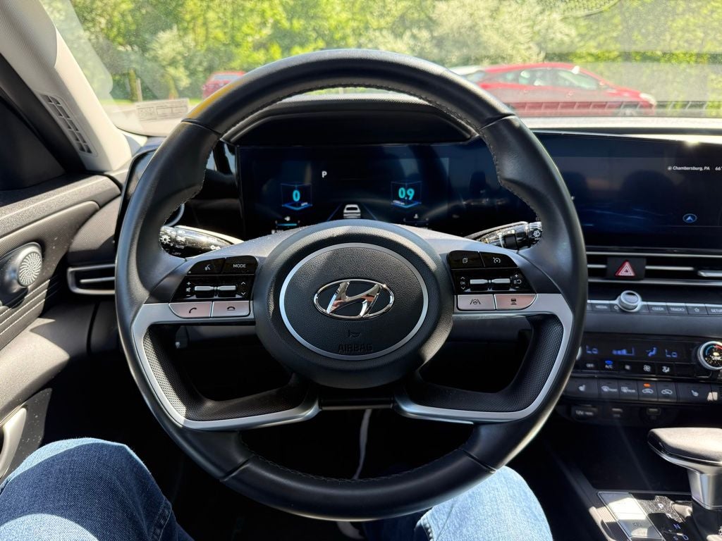 2023 Hyundai ELANTRA Limited