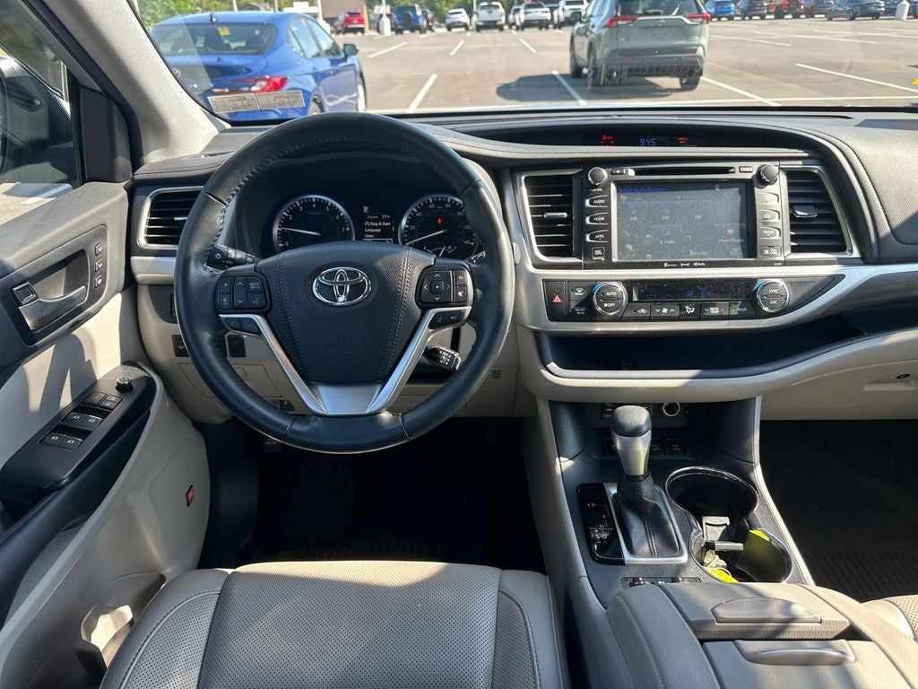 2019 Toyota Highlander Limited Platinum