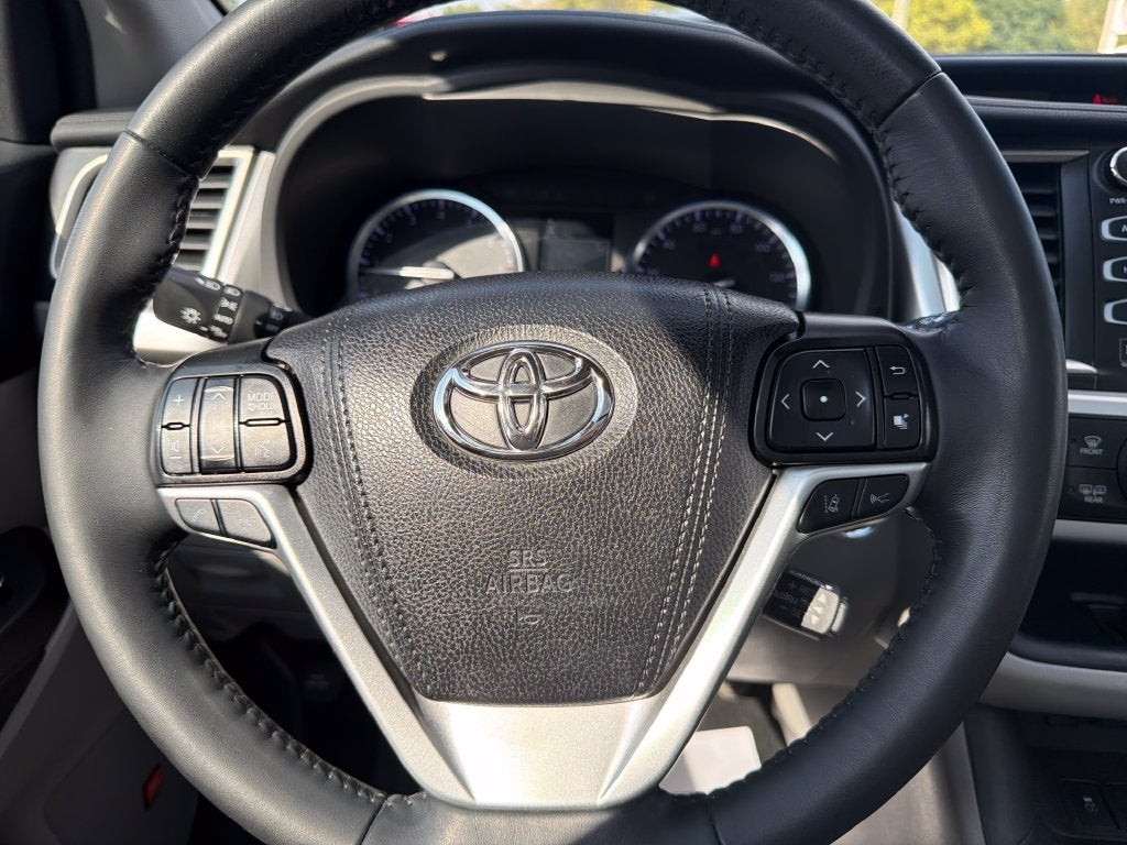 2019 Toyota Highlander Limited Platinum