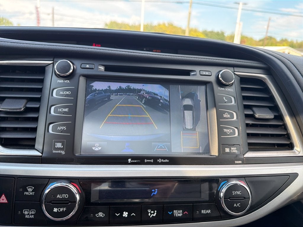 2019 Toyota Highlander Limited Platinum