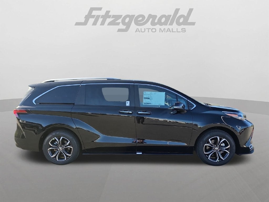 2026 Toyota Sienna Platinum 7 Passenger