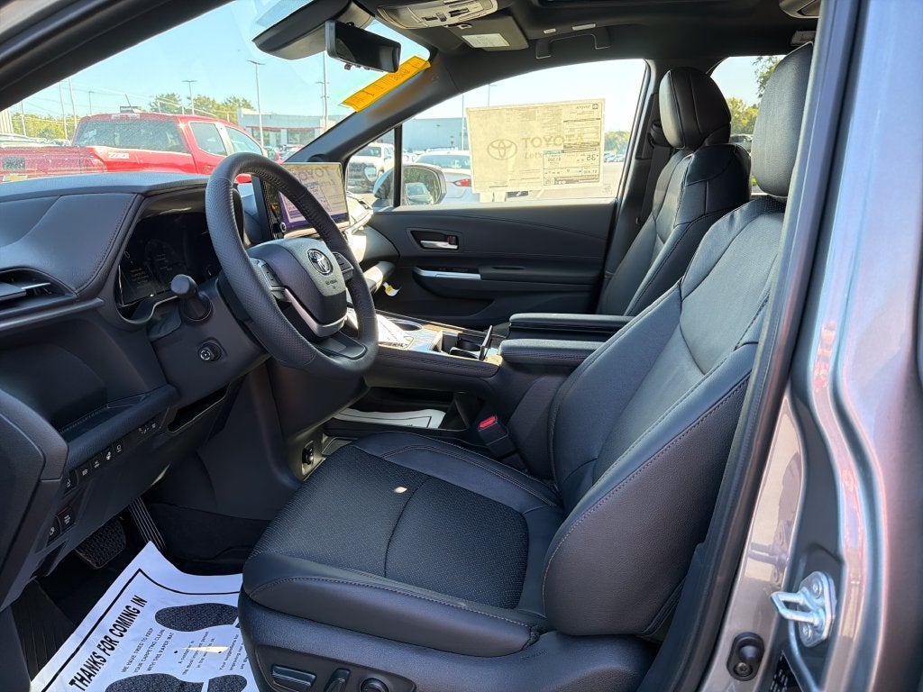 2026 Toyota Sienna Platinum 7 Passenger