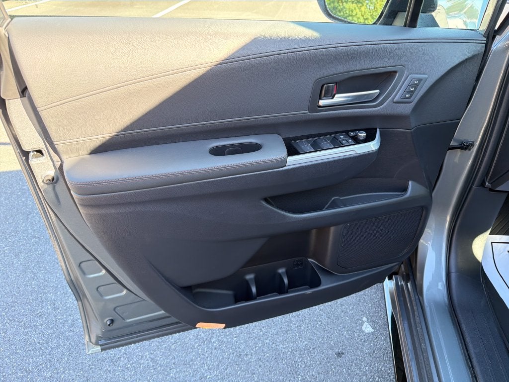 2026 Toyota Sienna Platinum 7 Passenger