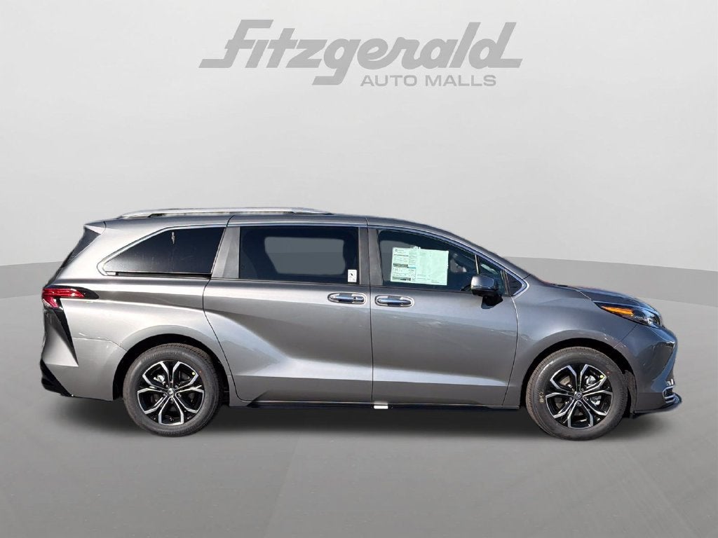 2026 Toyota Sienna Platinum 7 Passenger