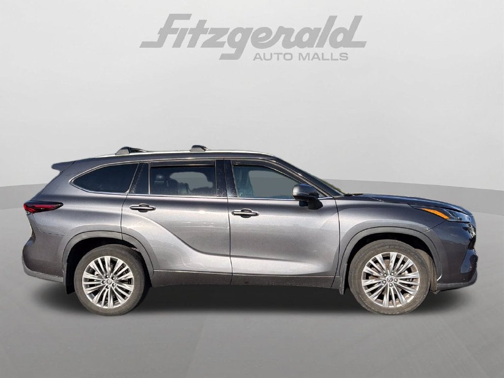 2024 Toyota Highlander Platinum